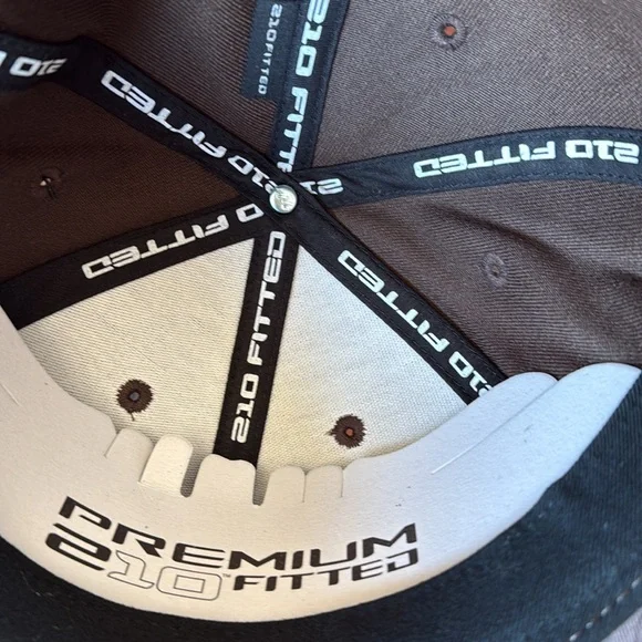 Men’s hat - Picture 2 of 5